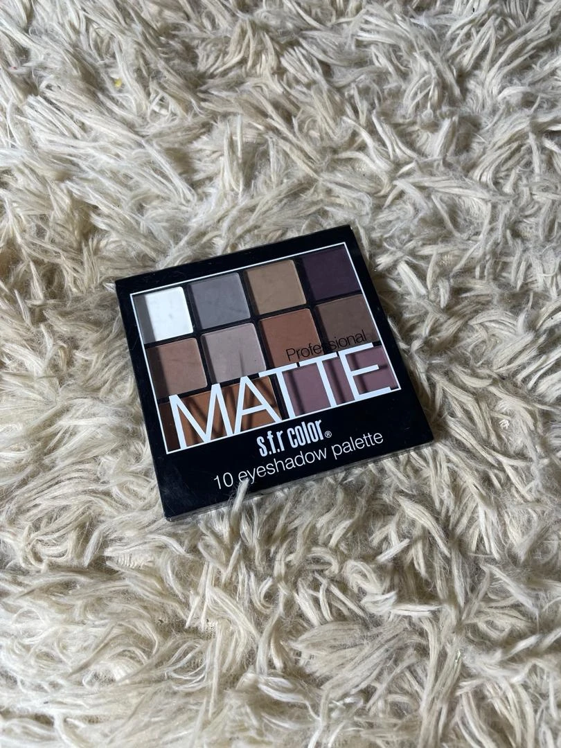 Sombra matte ($5.00 USD) — Gil Beauty