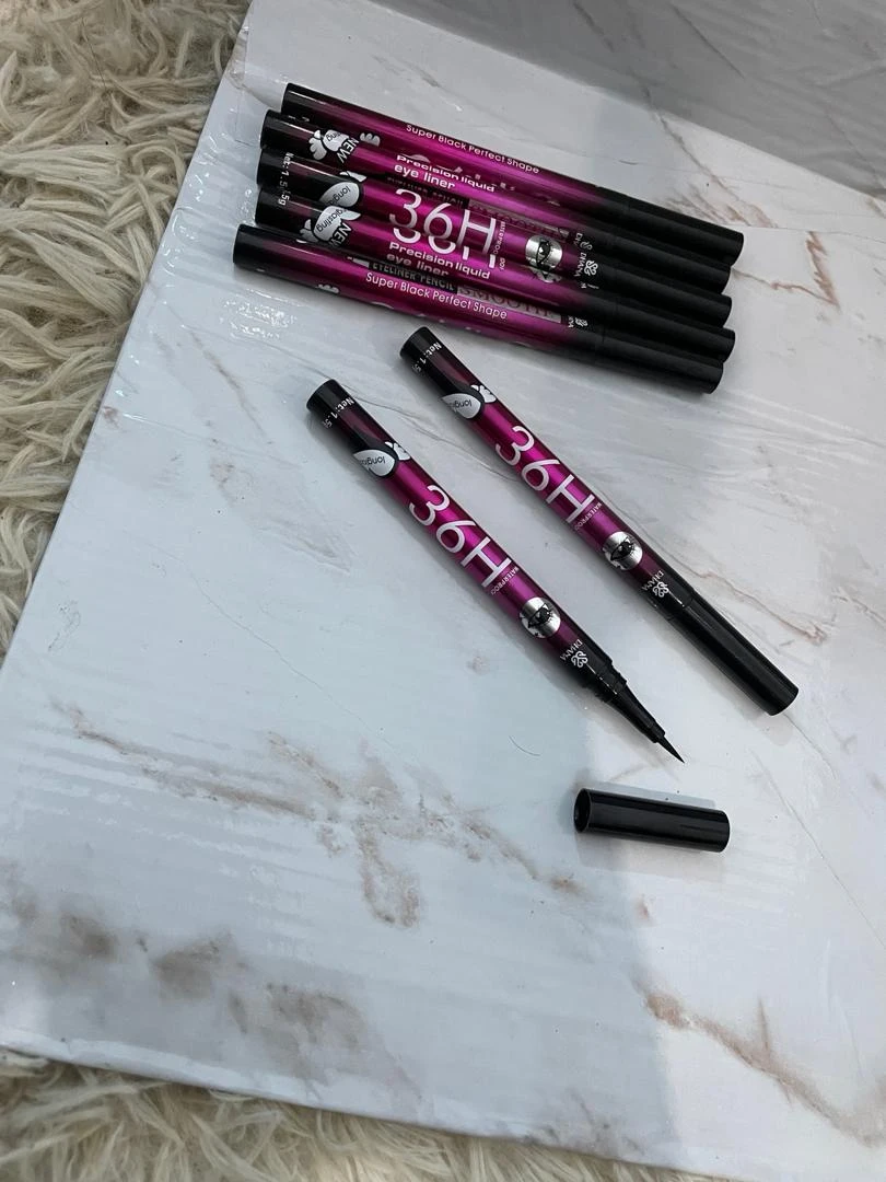 Delineadores  ($2.00 USD) — Gil Beauty