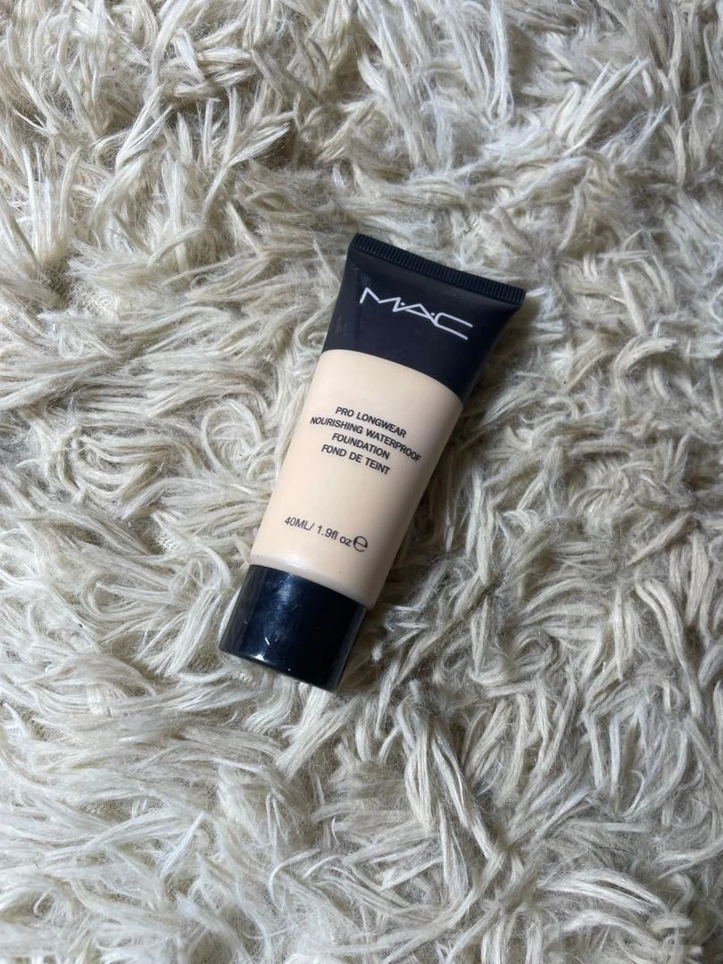 Base mac ($1.90 USD) — Gil Beauty