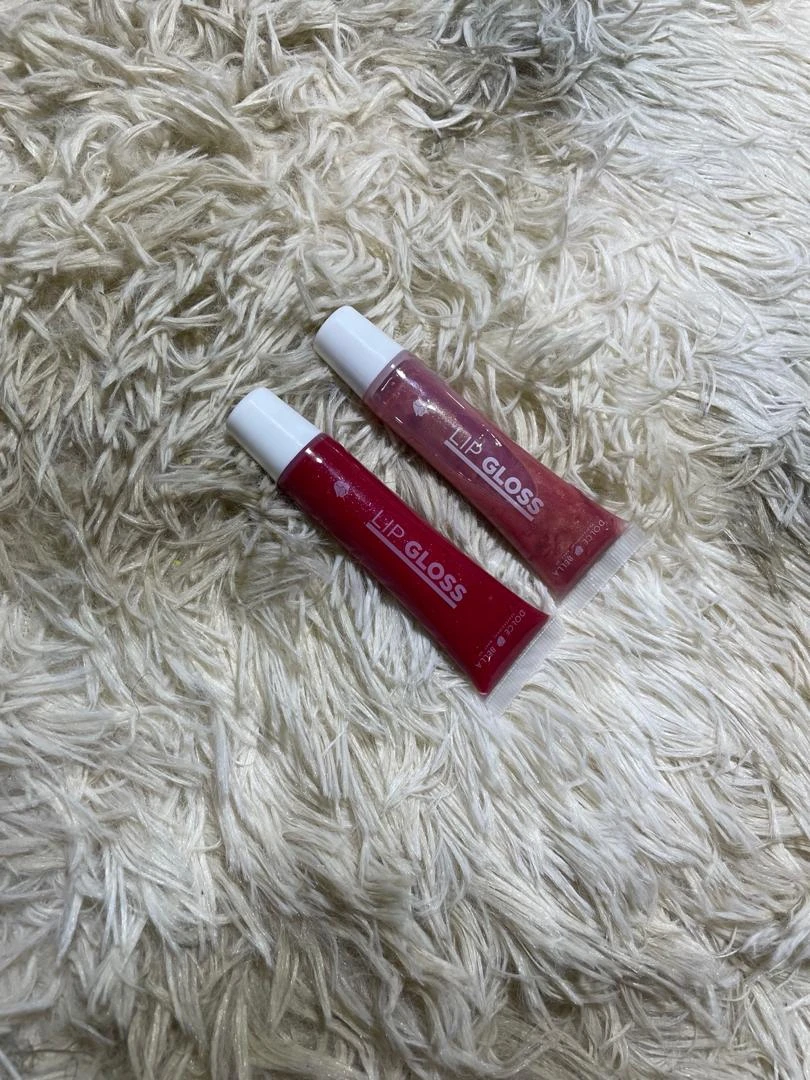 Lipgloss dolce bella  ($3.80 USD) — Gil Beauty