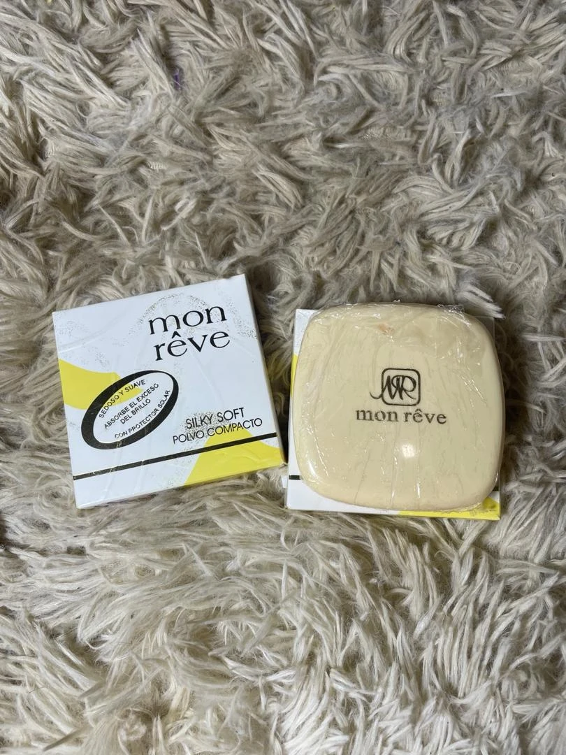 Compacto mon reve ($2.30 USD) — Gil Beauty